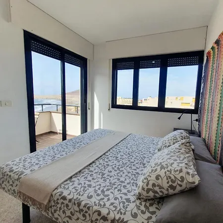 Alquilaencanarias Spectacular Terrace And Sea Views A 펜션 *